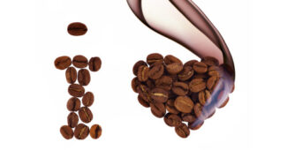 FreeGreatPicture.com 16140 coffee and coffee beans close up